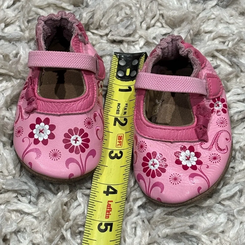 Robeez Baby Girl Soft Soles Pink Floral Size 0 6 months